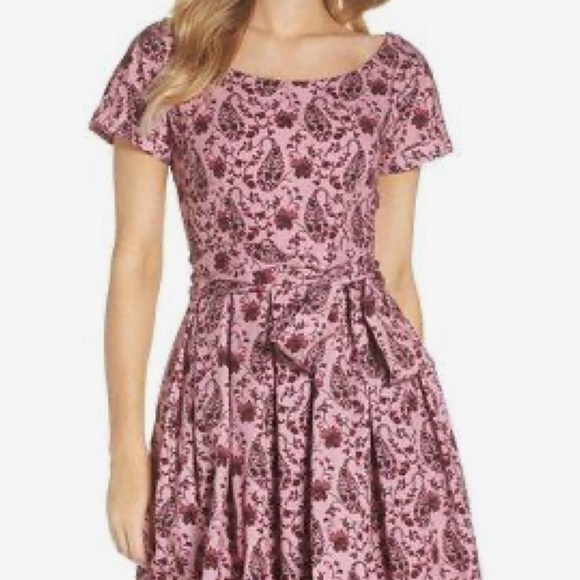 Gal Meets Glam Dresses & Skirts - GAL MEETS GLAM Hallie Fit & Flare Dress